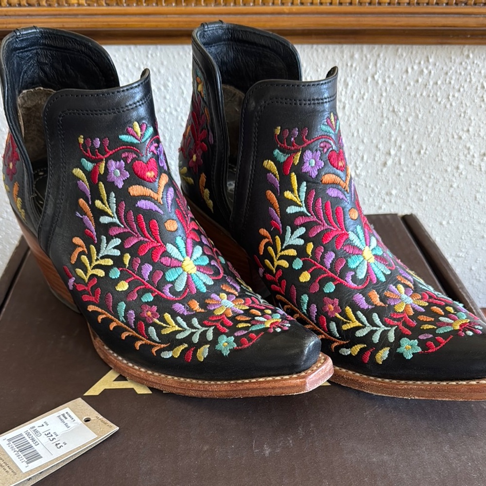 Black Floral Embroidered Ankle Boots